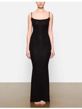 skims ultra fine lace corset dress ULTRA FINE LACE STRAPLESS CORSET LONG DRESS | ONYX